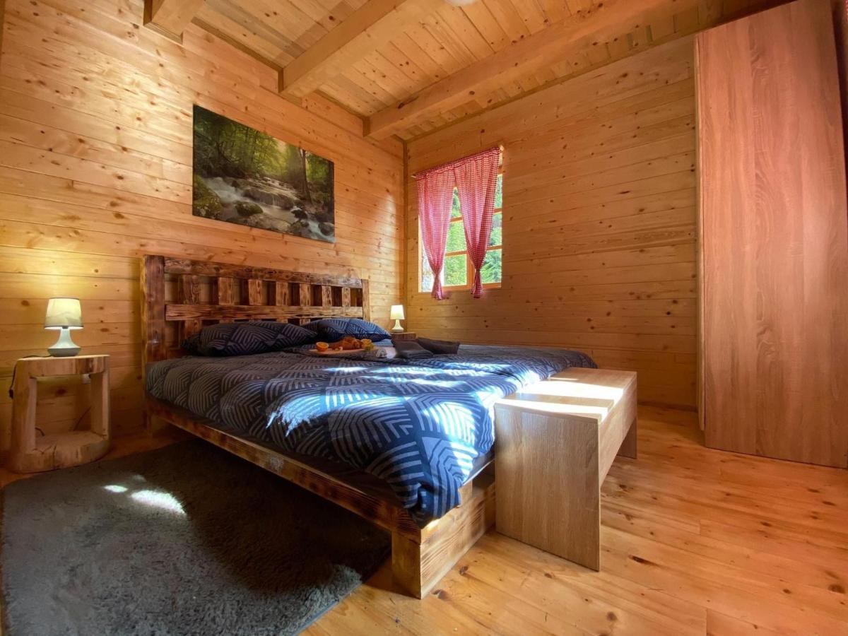 Wooden House With A Waterfall "Stipanov Mlin" Villa Plitvička Jezera Eksteriør billede